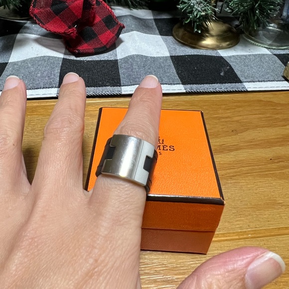 Hermes Black Lurie Leather Ring - Picture 4 of 14